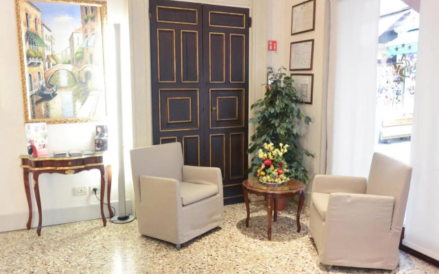 Hotel San Zulian
