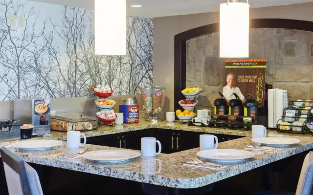 Staybridge Suites Fairfield Napa Valley Area by IHG