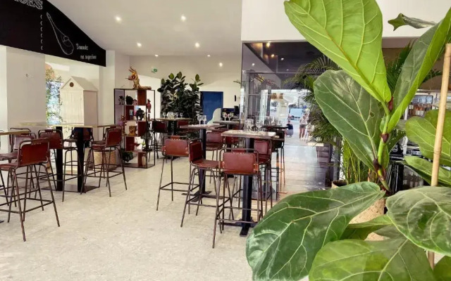 Hotel Restaurant La Cote Revee