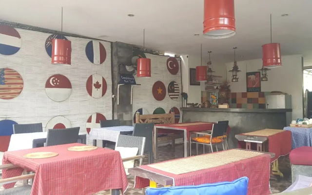 Gajah Biru Bungalows Hotel