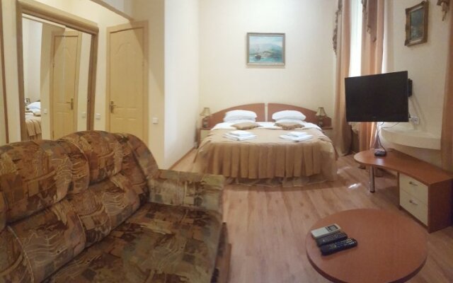 Park Royal Bely Lebed Mini-Hotel