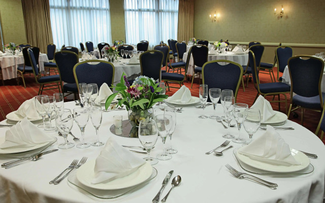 Embassy Suites by Hilton Philadelphia Valley Forge