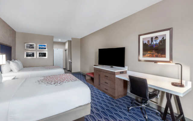 La Quinta Inn & Suites by Wyndham Houston Channelview