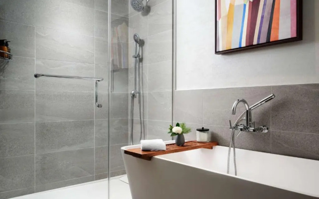 Hotel Alpenrock Breckenridge, Curio Collection by Hilton