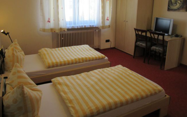 Elim Hotel