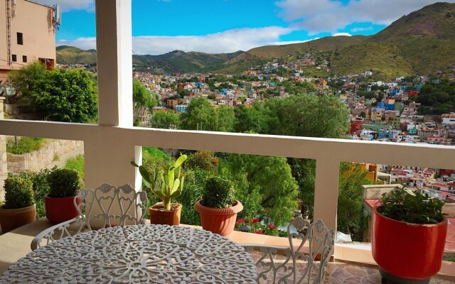 Casa Zuniga Bed and Breakfast