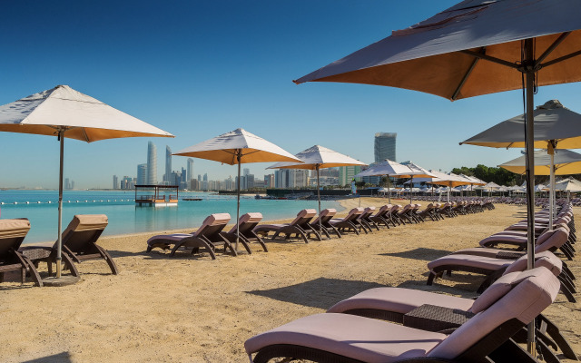 Radisson Blu Hotel & Resort, Abu Dhabi Corniche