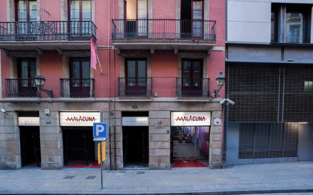 Ideal Youth Hostel
