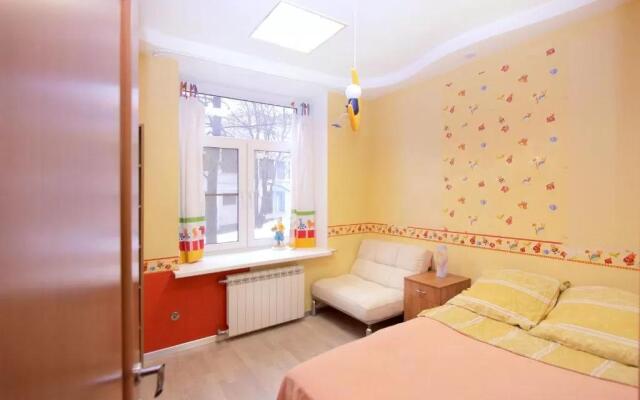 Petrogradskiy B&B