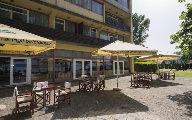 Familia Hotel