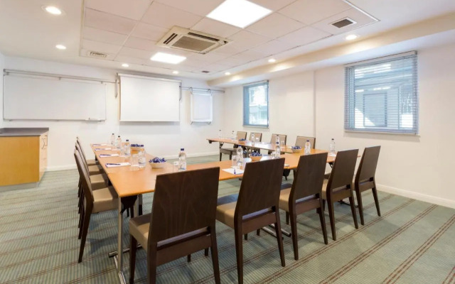 Holiday Inn Express London - Earl's Court by IHG