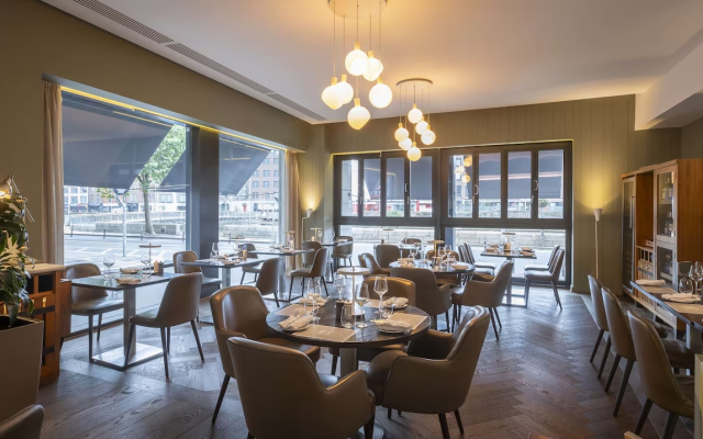 The Morrison Dublin, Curio Collection by Hilton