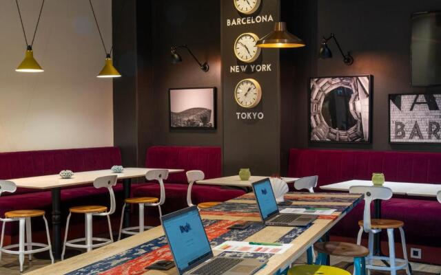 Отель ibis Styles Barcelona City Bogatell