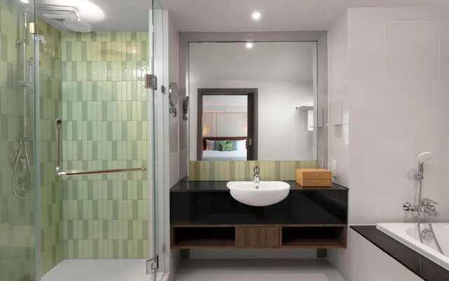 Novotel Living Bangkok Sukhumvit Legacy