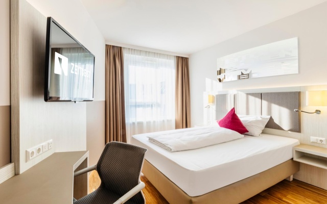 Urban Double room (full double bed)