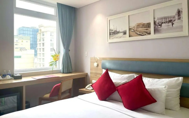 Adora Mira Hotel