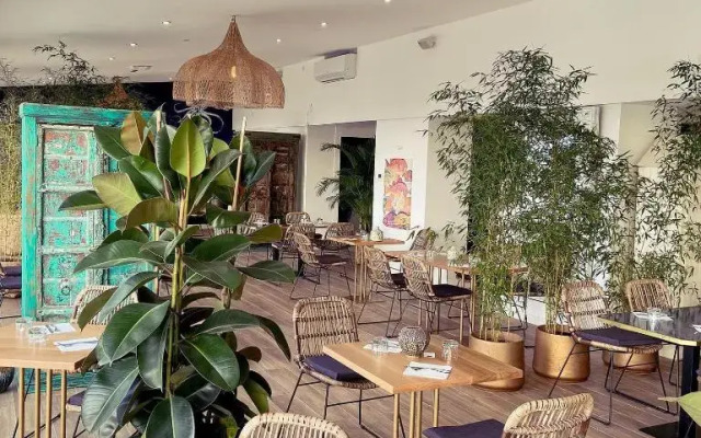 Hotel Restaurant La Cote Revee