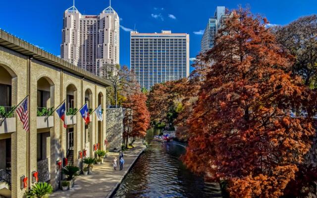 San Antonio Marriott Rivercenter on the River Walk