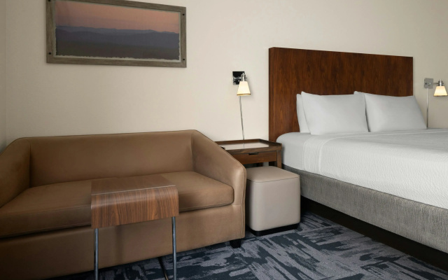 Отель Fairfield by Marriott Inn & Suites Chattanooga
