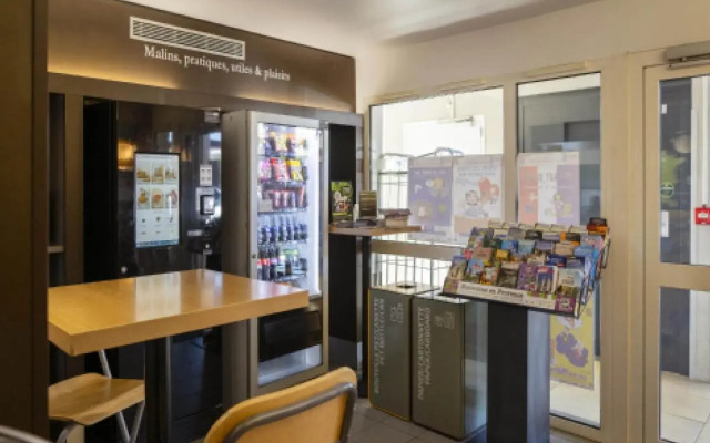 B&B HOTEL Avignon (1)