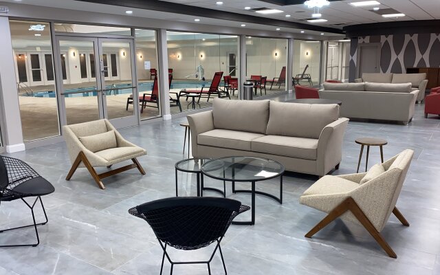Ramada by Wyndham Hartford North / Bradley Airport