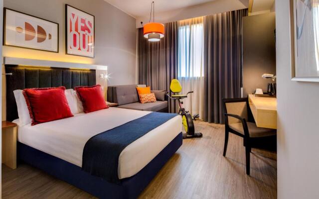Отель Holiday Inn Bologna Fiera