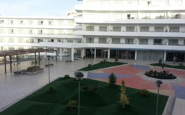 Apartamentos Gema Aguamarina Golf