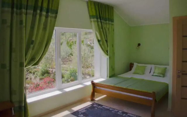 Zolotye Kupola Mini Hotel