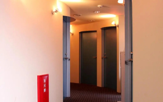 Livemax Budget Korakuen Hotel