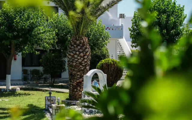 Avra Studios & Apartments