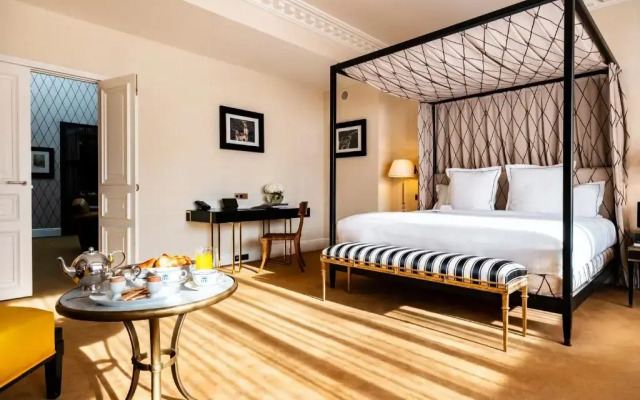 Hôtel de Berri Champs-Élysées, a Luxury Collection Hotel