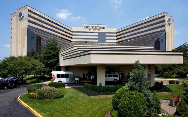 DoubleTree by Hilton Hotel Newark Airport