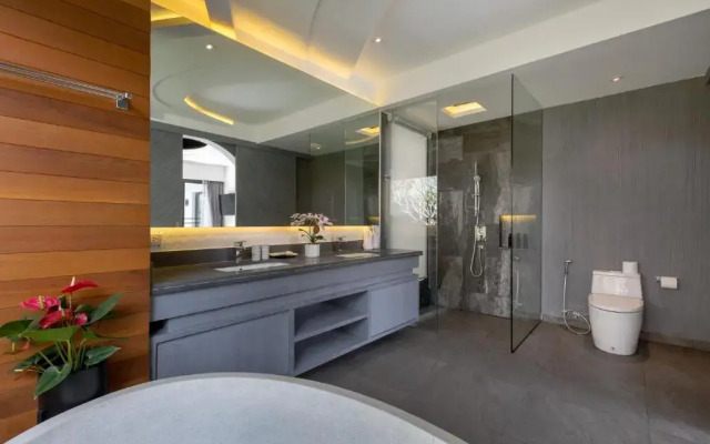 Karon Beach Pool Villa