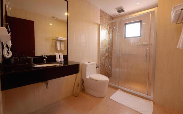 Champa Central Hotel