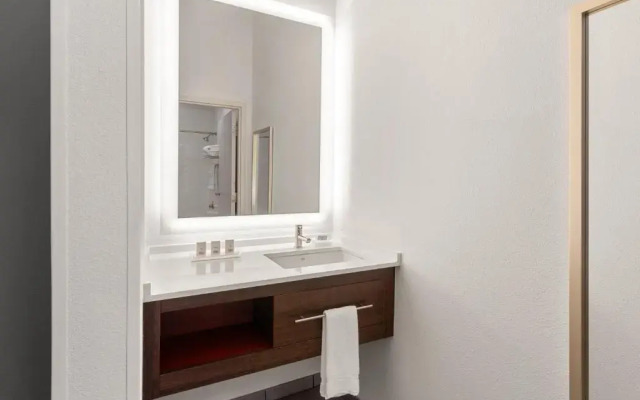 Holiday Inn & Suites Bothell by IHG