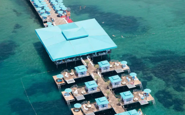 Granada Luxury Beach 