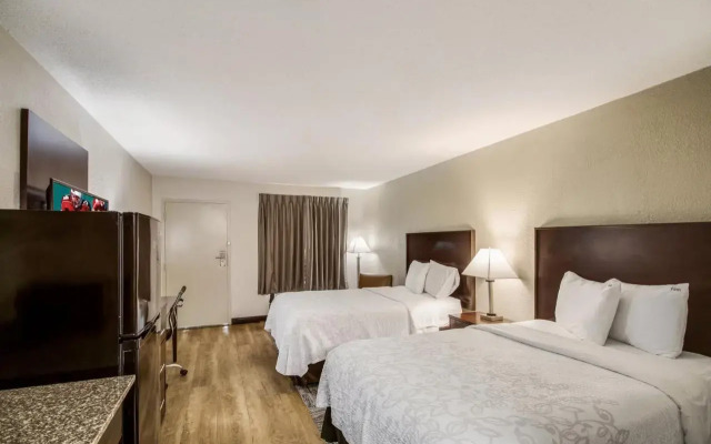 Red Roof Inn PLUS+ Dallas – Addison