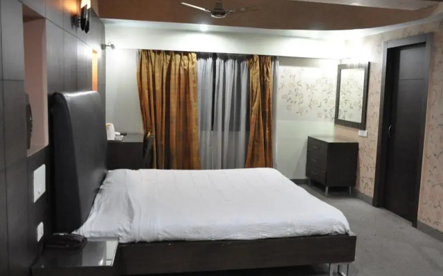 Hotel Monsoon