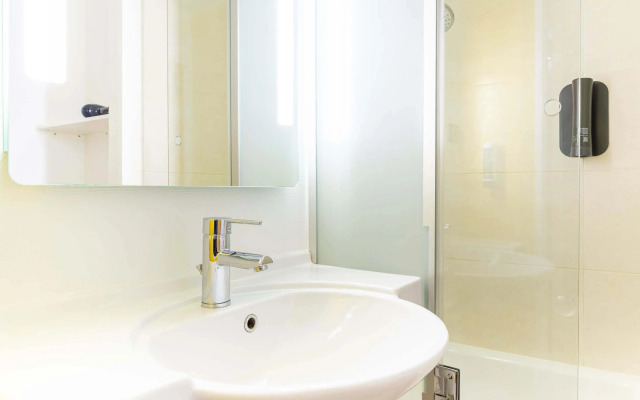 B&B HOTEL Nantes Aéroport