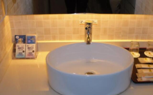 Super 8 Hotel Zhenjiang Jiangsu University Xue Fu