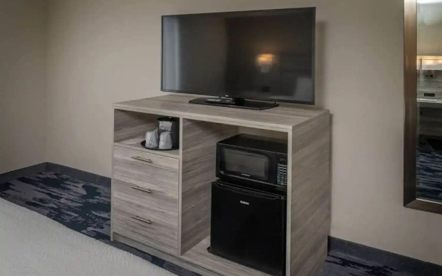 Best Western Plus Hotel Beckley Inn