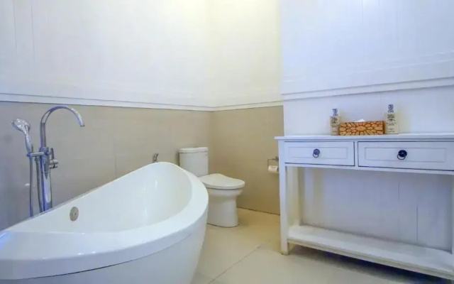 The Crystal Luxury Bay Resort Nusa Dua