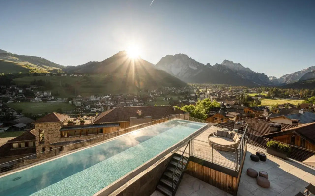 Excelsior Dolomites Life Resort