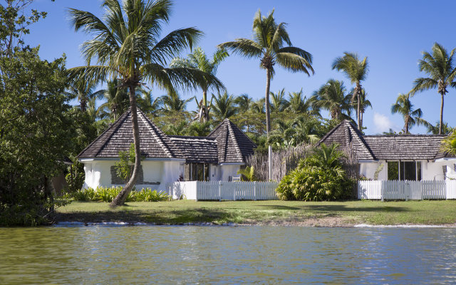 Galley Bay Resort & Spa