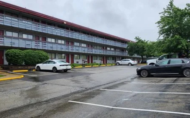 Red Roof PLUS+ Pittsburgh East - Monroeville