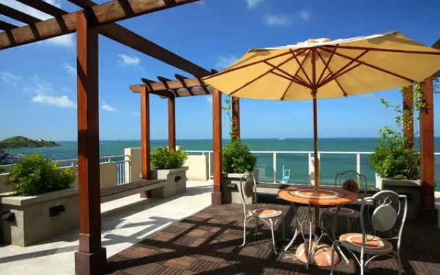 Sea View Residence