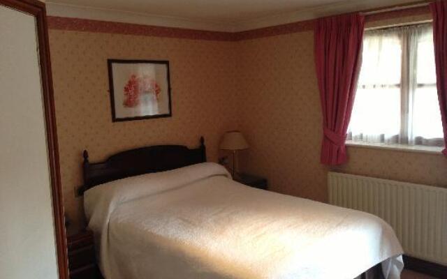 The Old Fourpenny Shop Hotel