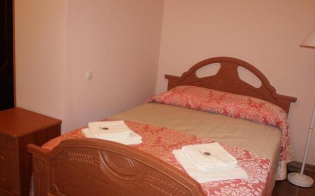 Kavkaz Hotel