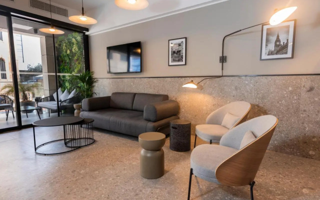 The Londoner Hotel St. Julians
