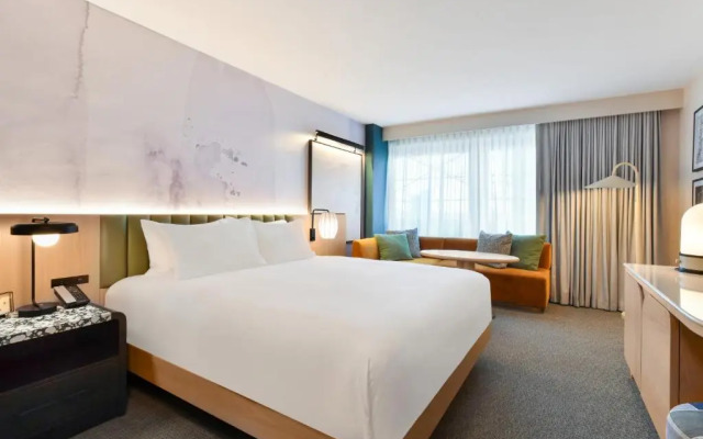 Kimpton Theta New York - Times Square by IHG